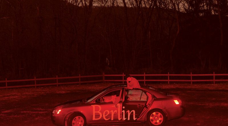 Adult Mom - Berlin