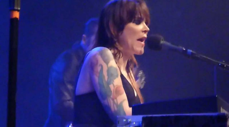 Beth Hart - One Eyed Chicken