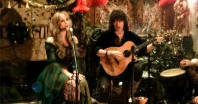 Blackmore's Night - Hark The Herald Angels Sing