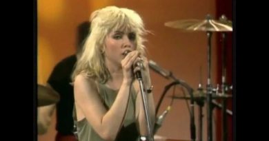 Blondie - Youth Nabbed As Sniper