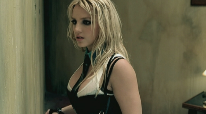 Britney Spears - Me Against The Music