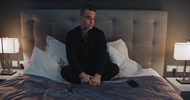 Robbie Williams - Mixed Signals