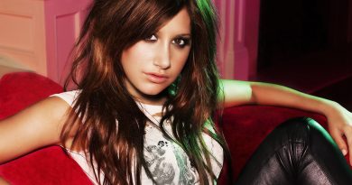 Ashley Tisdale - Switch