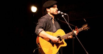 Michael Malarkey - The other side of town