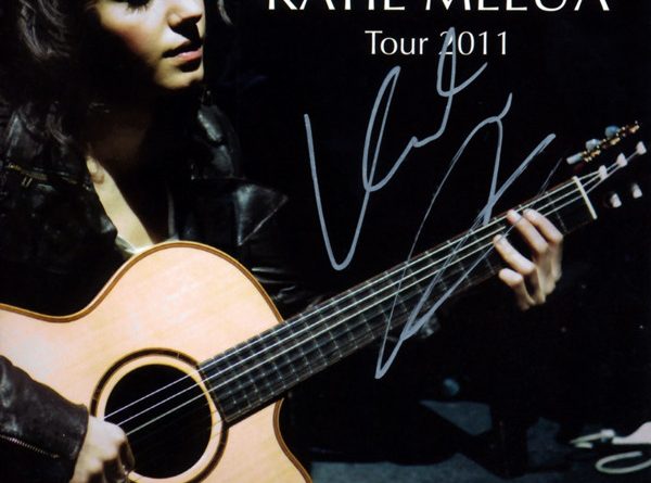 Wonderful life melua. Katie Melua Ultimate collection. Katie Melua - wonderful Life обложка альбома. CD Melua, Katie : the House. Katie Melua - the House.