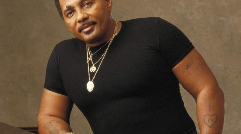 Aaron Neville - All These Things