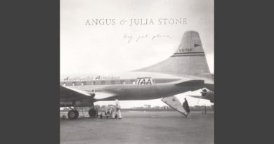 Angus & Julia Stone - Living On A Rainbow