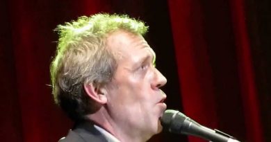 Hugh Laurie - Kiss of Fire