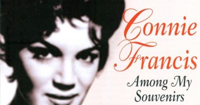 Connie Francis - Don't Break The Heart That Loves You
