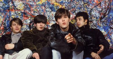 The Stone Roses - She Bangs The Drums