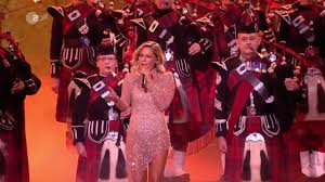 Helene Fischer, The Crossed Swords Pipes & Drums - Amazing Grace