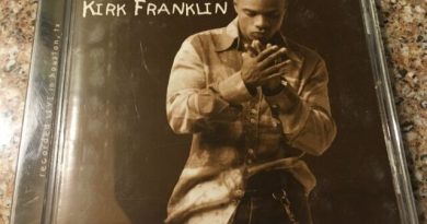 Kirk Franklin - 911 (feat. Shirley Caesar)