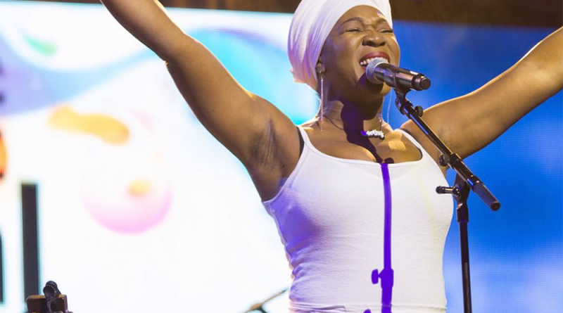 India.Arie - I See God In You