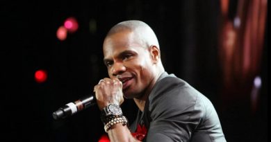 Kirk Franklin - Lookin' Out For Me