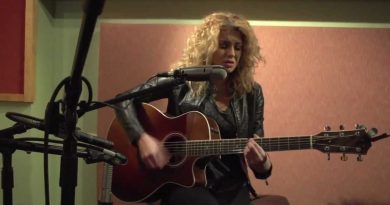 Tori Kelly - Stained