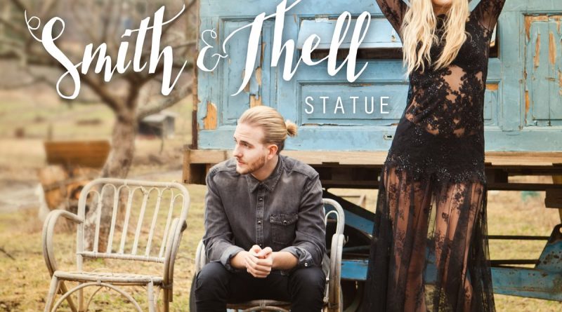 Smith & Thell - Statue