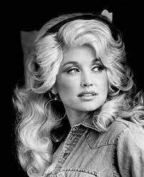 Dolly Parton - Girl in the Movies