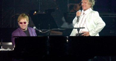 Rod Stewart, Elton John - Makin' Whoopee