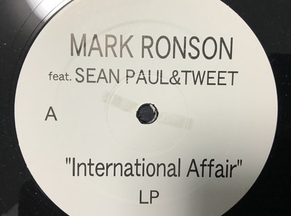 Mark Ronson - International Affair (feat. Sean Paul, Tweet)