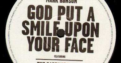 Mark Ronson - God Put a Smile on Your Face (feat. Daptone Horns)