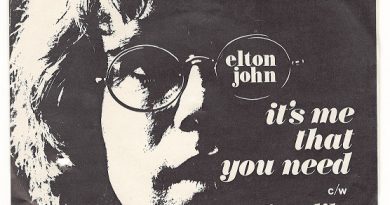Elton John - It's Me That You Need