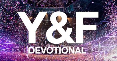 Hillsong Young & Free - Indescribable