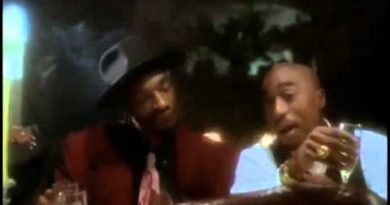 2Pac feat. Snoop Doggy Dogg - 2 Of Amerikaz Most Wanted