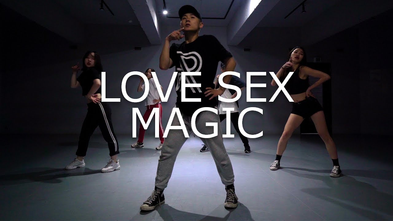 Purple Avenue — Love and Sex and Magic текст