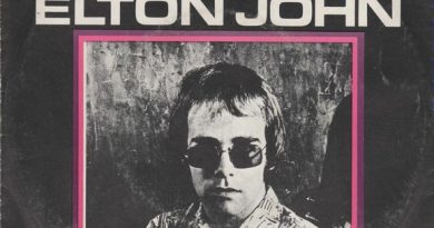 Elton John - Rocket Man
