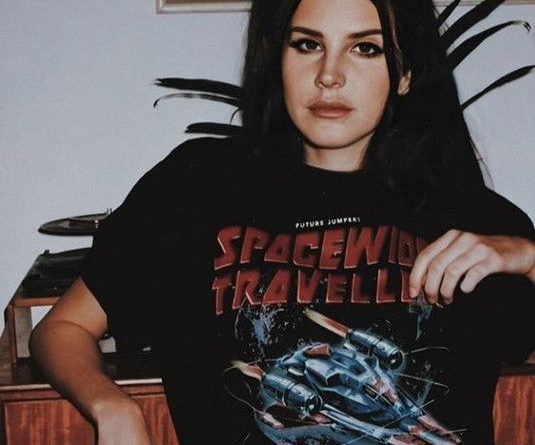 Lana Del Rey- Beautiful Player