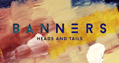 BANNERS - Heads And Tails