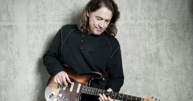Robben Ford - Too Much
