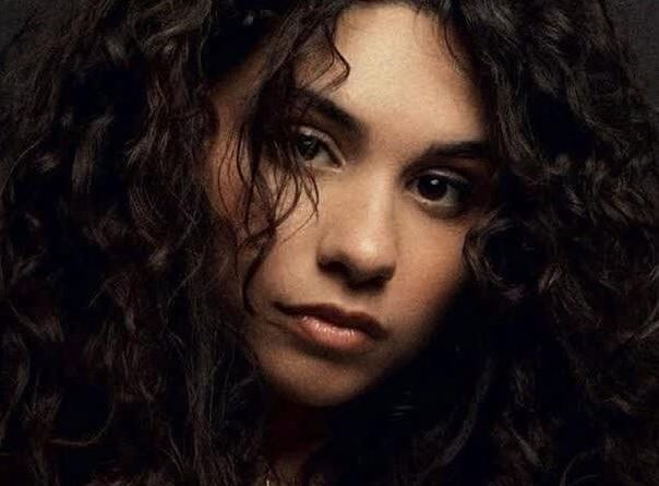 Alessia Cara, Chika — Middle Ground
