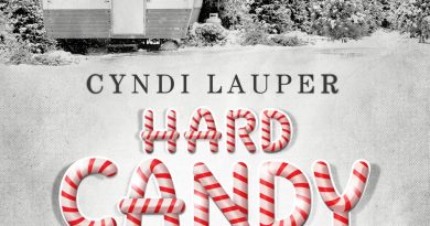 Cyndi Lauper - Hard Candy Christmas
