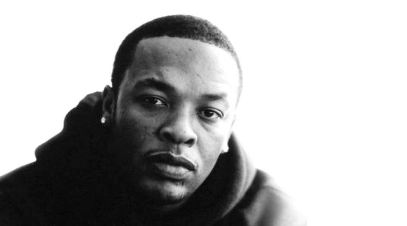 Dr. Dre, Hittman, Six-Two, Snoop Dogg - Bitch Niggaz