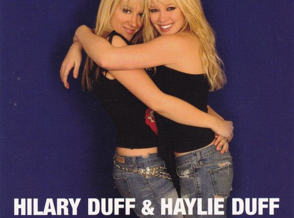 Hilary Duff, Haylie Duff - Our Lips Are Sealed