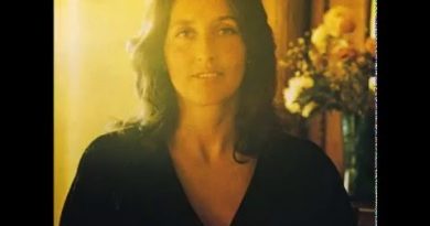 Joan Baez - Hello in There