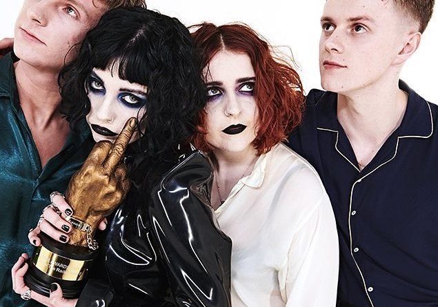 Pale Waves - Run To