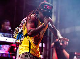 Lil Wayne - Tunechi Rollin'