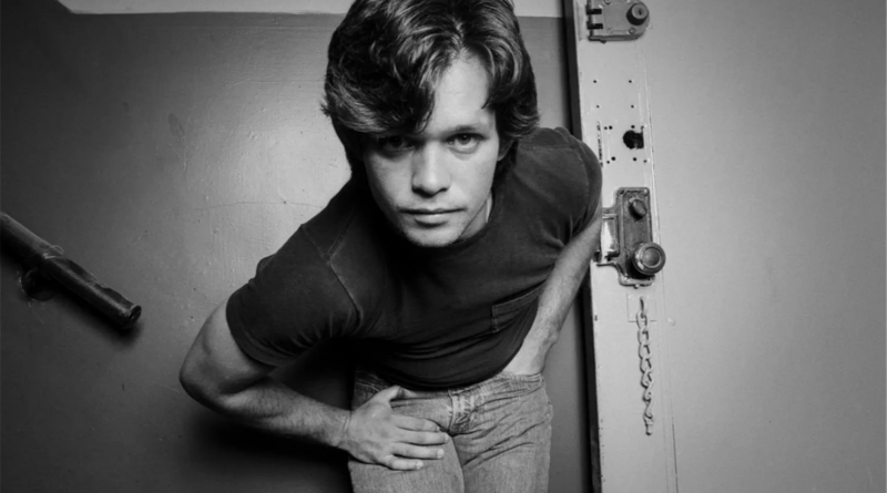John Mellencamp - Hot Night In A Cold Town