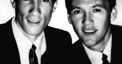 The Righteous Brothers - Secret Love