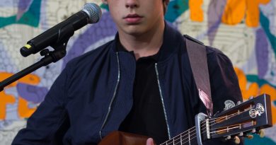 Jake Bugg - The Man On Stage