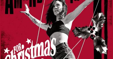 Amanda Shires, The McCrary Sisters - Gone for Christmas