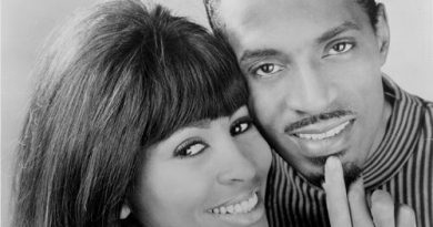 Tina Turner, Ike Turner - A Fool in Love