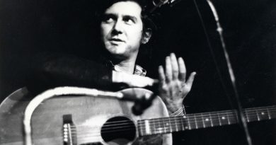 Phil Ochs - The World Began In Eden And Ended In Los Angeles