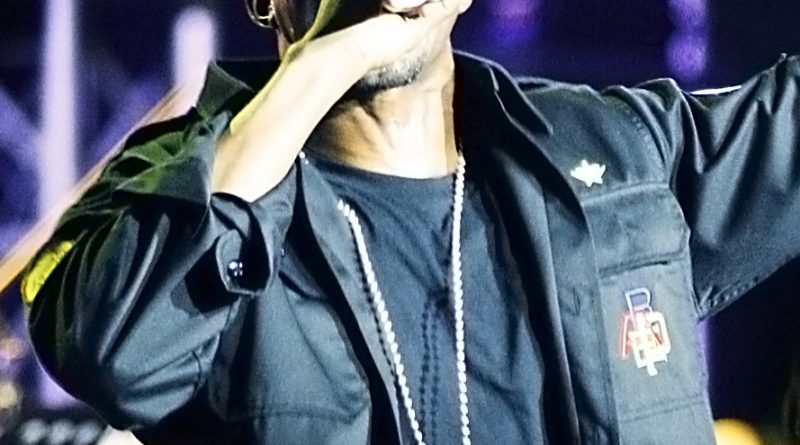 Kanye West, Young Jeezy - Amazing