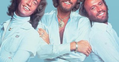 Bee Gees - Dogs