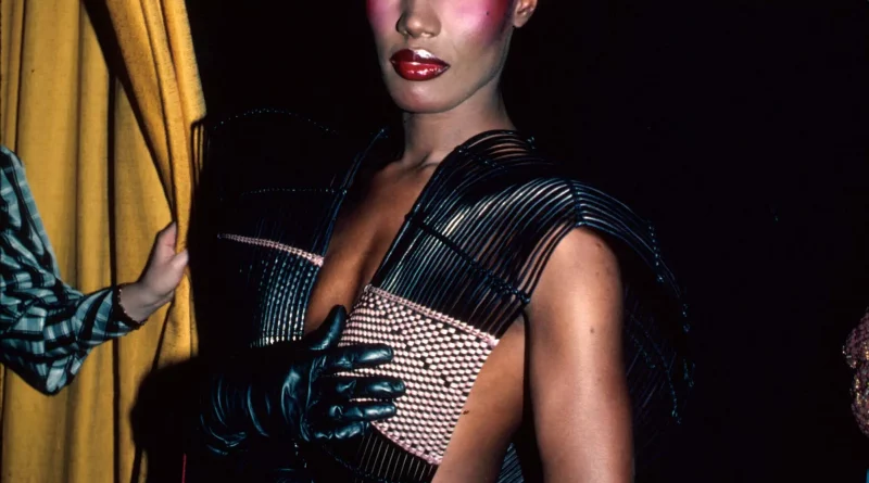 Grace Jones - Cry Now - Laugh Later