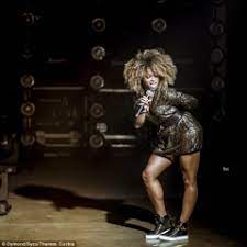 Fleur East - Love Me or Leave Me Alone