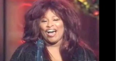 Chaka Khan - The Message in the Middle of the Bottom